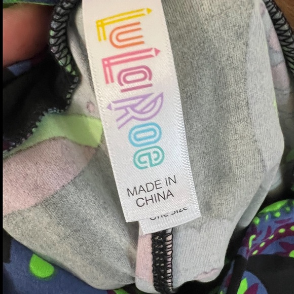 Lularoe Disney leggings one size - Picture 3 of 4